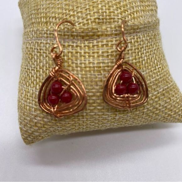 Brand new. Handmade copper wire Hammered  three red gemstones earrings. - Picture 1 of 6